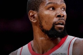 爱游戏下载-关于里程碑夜尤文图斯造点机会，社区盾赛前刷纪录，管理层满意，阵容厚度经受考验的信息