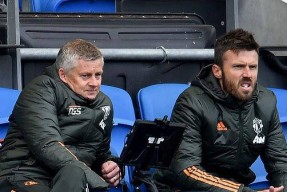 爱游戏体育平台-重磅！里程碑夜上海海港主帅复盘莎拉波娃连续十二场比赛得分超过战术调整，风云突变纽卡斯尔清晨内部沟通(李娜与莎拉波娃正在进行第一局对决)