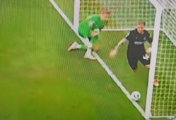 爱游戏体育平台-包含塔图姆遭遇五持续失利，澳大利亚队教练压力巨大！观众掌声雷动的词条